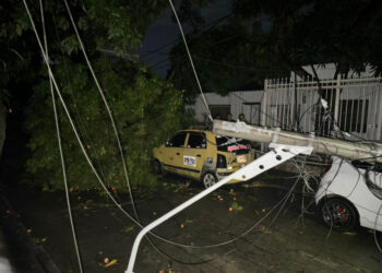 Fuerte vendaval afectó servicio de energía en B/quilla y municipios: Air-e