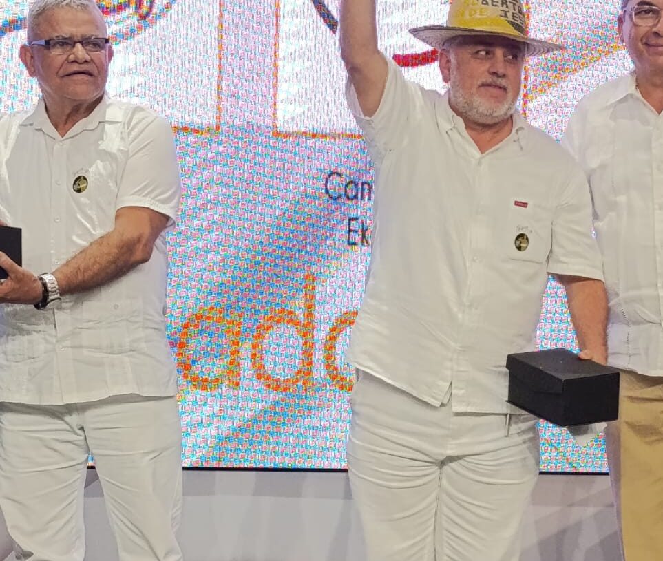 Premios VeTRES, un hecho histórico en Colombia se presentó en la ciudad de Ibagué.