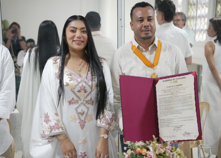 Congreso de la República entregó reconocimientos a la I.E Eusebio Septimio Mari y la organización wayuu Yanama por sus 50 años de fundación.