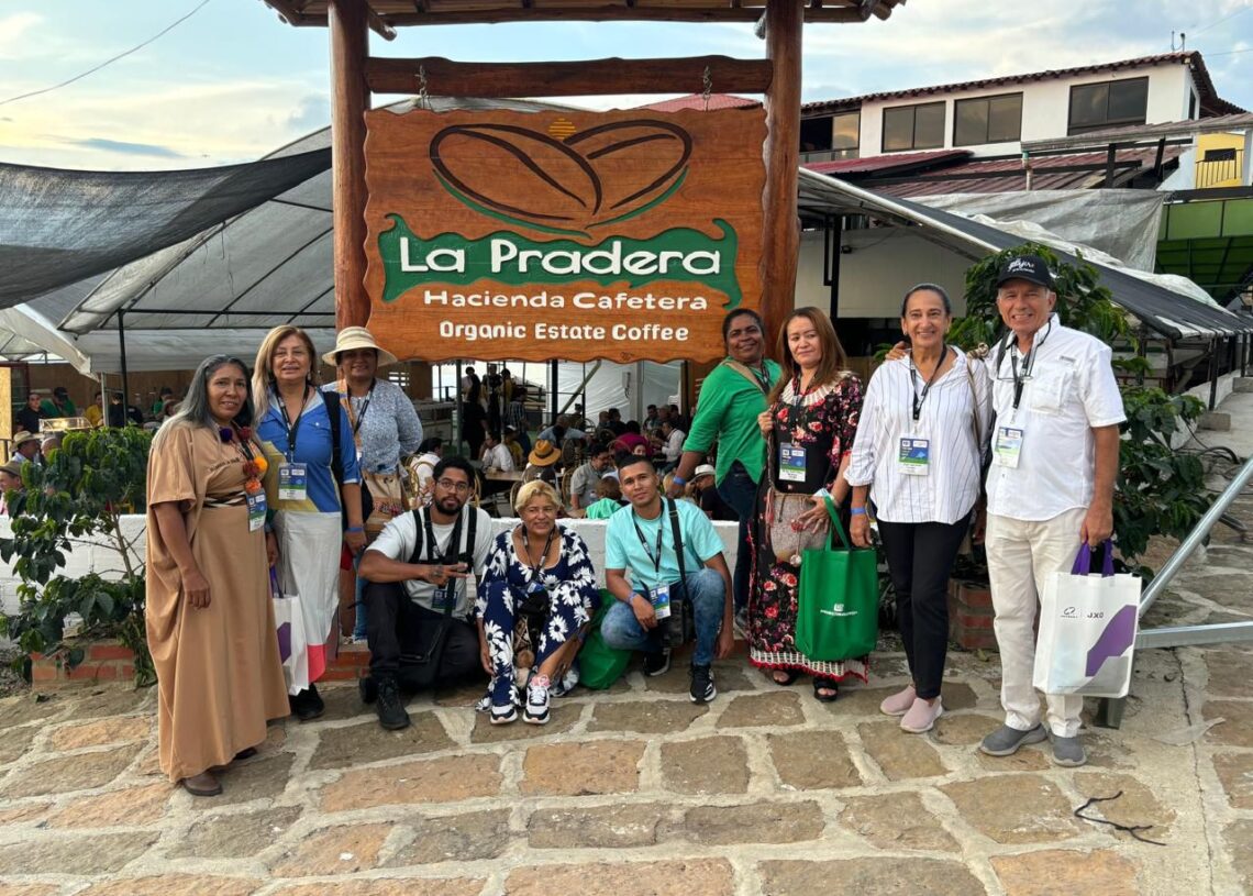 PRODUCTORES DE CAFÉ DE LA GUAJIRA PARTICIPAN EN EL PRF FARM SUMMIT 2024 EN EL MARCO DEL PROGRAMA CAFÉ TIERRA DE PAZ