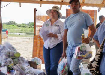 Mision Humanitaria AKALII>JA: Atención a comunidades afectadas por las fuertes lluvias en La Guajira.