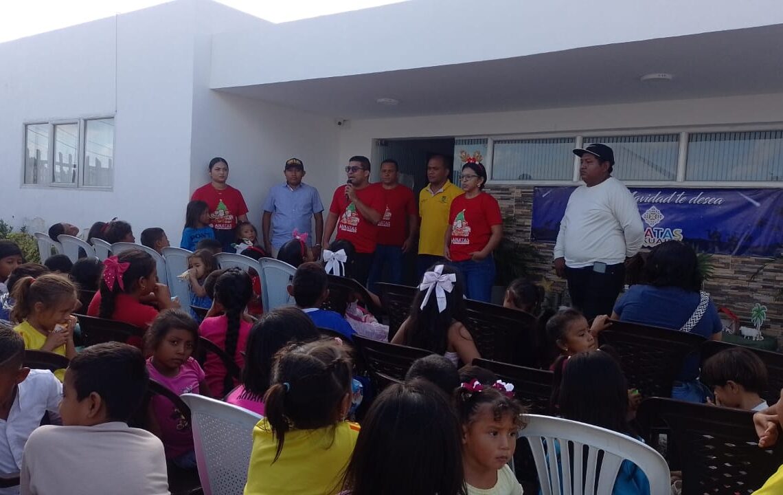 La Asociación Anatas Wakuaipa Lleva Alegría a los Niños del Barrio San José de Uribia.