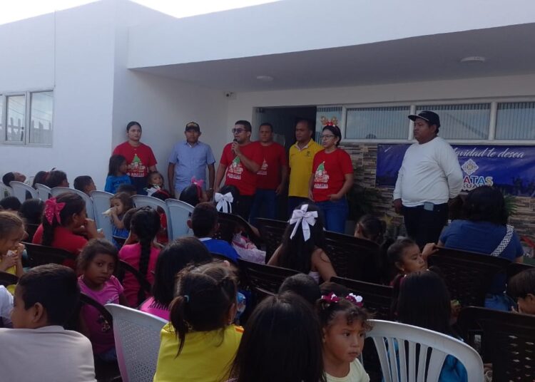 La Asociación Anatas Wakuaipa Lleva Alegría a los Niños del Barrio San José de Uribia.