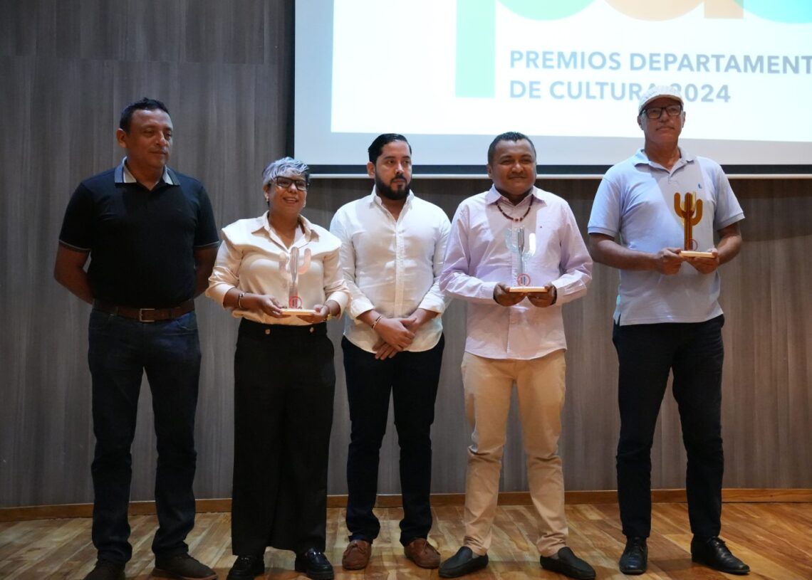 Fondo Mixto entrega estímulos a ganadores de los Premios Departamentales de Cultura 2024.