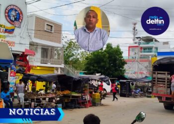 Uribia regula el cargue y descargue para aliviar el caos vehicular en el casco urbano.