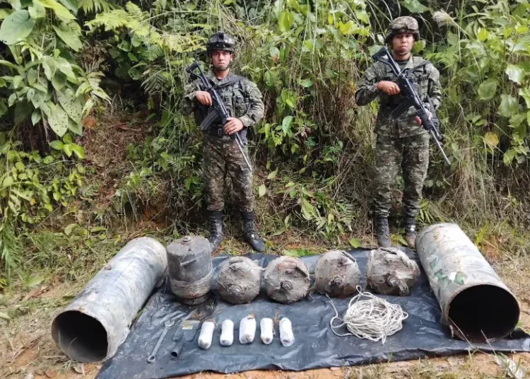 Crisis humanitaria en el sur de Bolívar: más de 7.000 familias confinadas por violencia del ELN y el Clan del Golfo.