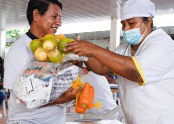 🍎 El hambre no sale a vacaciones: Gobierno ha dispuesto 2.5 millones de canastas a nivel nacional para los periodos de receso.