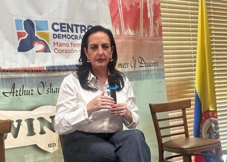 María Fernanda Cabal y su esposo renuncian al Centro Democrático.