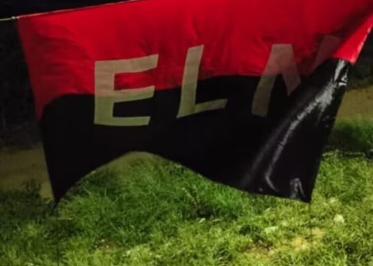 Descartan explosivos en cilindro que habría dejado el ELN en la vía Riohacha-Santa Marta.