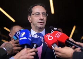 “Solicité la instalación inmediata del proceso de empalme al presidente Petro”: Restrepo.